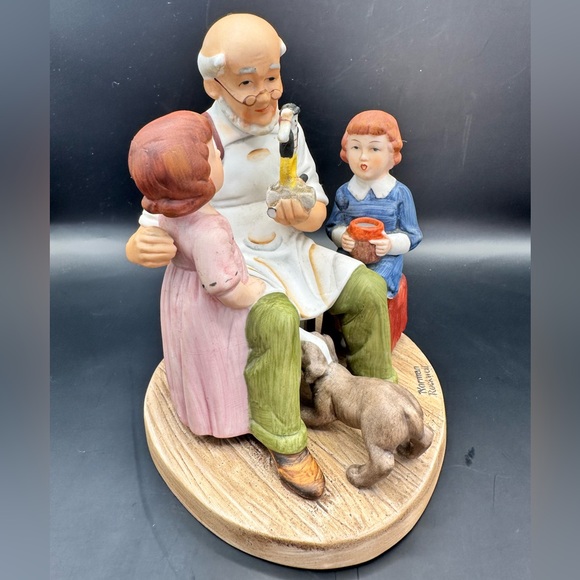 Norman Rockwell Figurine The Toy Maker Porcelain 1981 Collectors Limited Edition - Picture 3 of 6
